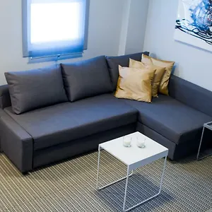  Holiday home Cozy Two Bedroom Home-free Parking Canada