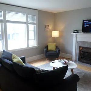  Apartment Beautiful, Clean, Quiet 2 Br-in Downtown Ottawa. Parking, Wifi And Netflix Included Canada